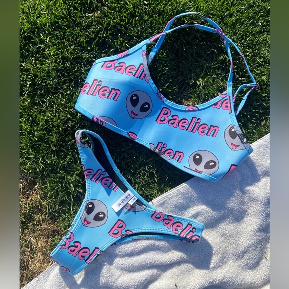 HOAKA SWIM CLEAROUT - Picture 4 of 10